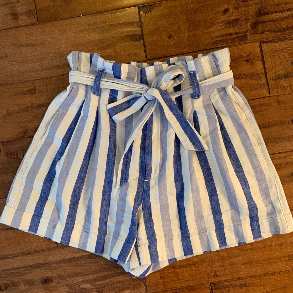 Madewell Paperbag Shorts in stripe, 6. - Picture 3 of 5